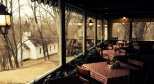 The Unassuming Restaurant In Kansas City That Serves The Best Fried Chicken You’ll Ever Taste