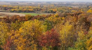 The Small Town In Iowa That Comes Alive In The Fall Season