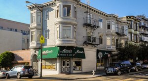 This Tiny Restaurant In Northern California Always Has A Line Out The Door, And There’s A Reason Why