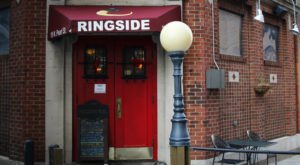 Everyone Goes Nuts For The Hamburgers At This Nostalgic Eatery In Columbus