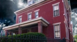 The Story Behind Cincinnati’s Most Haunted House Will Give You Nightmares