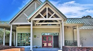 The Coolest Visitor Center In South Carolina Has A Nature Trail Where You Can See Endangered Red Wolves