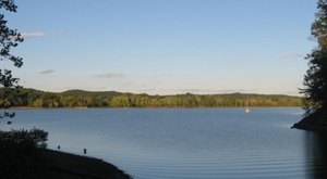 7 Gorgeous Lakes To Visit Around Indianapolis