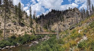 The 9-Mile Crooked River Trail Might Just Be The Most Enchanting Hike In Idaho