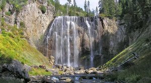 There’s Nothing More Relaxing Than Soaking In Wyoming’s Waterfall Hot Spring