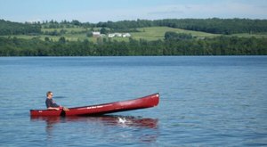 The Small Town Lake In Vermont That’s An Idyllic Summer Day Trip