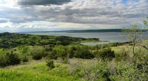 The Small Town Lake In South Dakota That’s An Idyllic Summer Day Trip