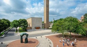 The Coolest Visitor Center In Indiana Has Jaw-Dropping Public Art Displays And More