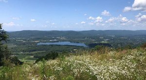 The Rugged And Remote Hiking Trail In Massachusetts That Is Well-Worth The Effort