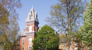The Fascinating Town Near Indianapolis That Is Straight Out Of A Fairy Tale