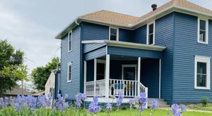 From Dawn To Dusk, Here’s The Perfect Overnight Adventure In De Soto, Kansas