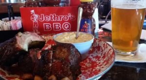 Everyone In Des Moines Loves These 10 Foods And Drinks