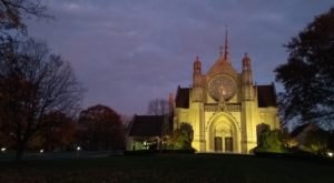 The Chapel In Indianapolis That’s Located In The Most Unforgettable Setting