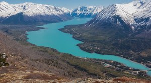 The Scenic Drive In Alaska That Runs Straight Through The Charming Small Town Of Cooper Landing