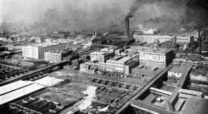 These 7 Rare Photos Show Chicago’s Meat Packing History Like Never Before